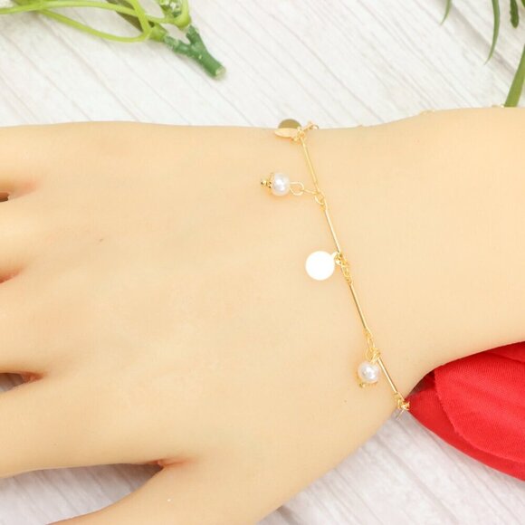 "Trendy Handmade Bracelet – A Thoughtful Gift for Girls & Women | UNVRC1113 - Picture 5 of 10